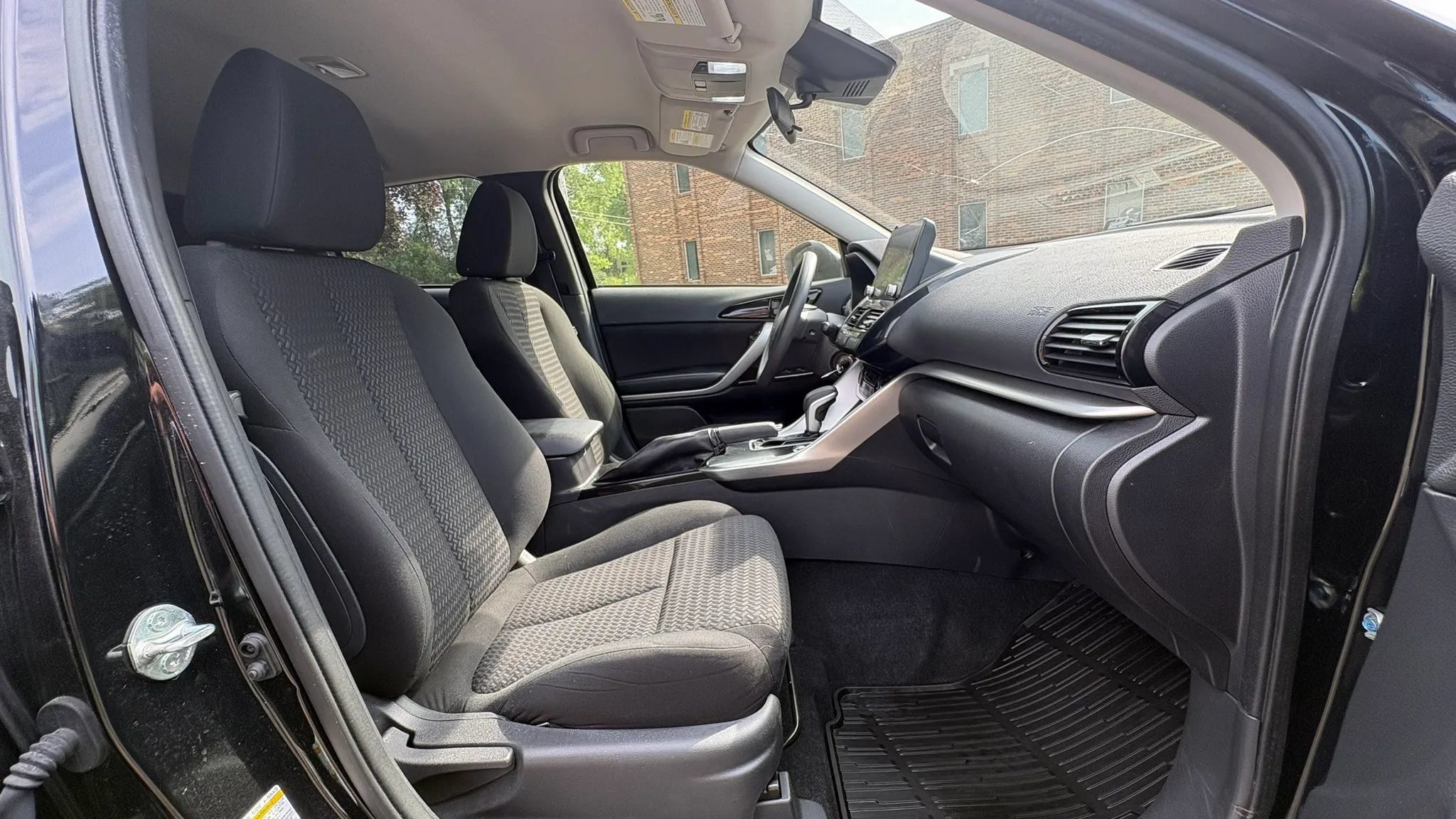 Used 2023 Mitsubishi Eclipse Cross LE AWD/4WD image 35