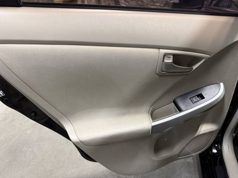 Used 2012 Toyota Prius Three w/ Solar Roof Pkg FWD image 15