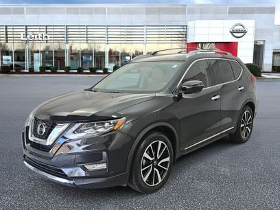 Used 2018 Nissan Rogue SL w/ Premium Package