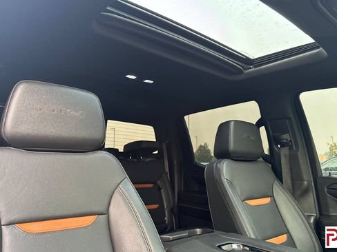 Certified 2022 GMC Sierra 1500 AT4 w/ AT4 Premium Package AWD/4WD image 18
