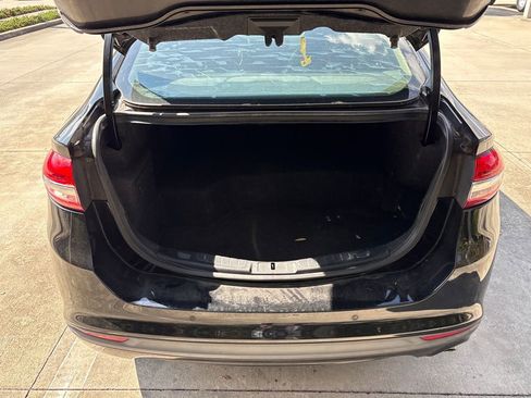 Used 2018 Ford Fusion SE w/ Equipment Group 601A image 31