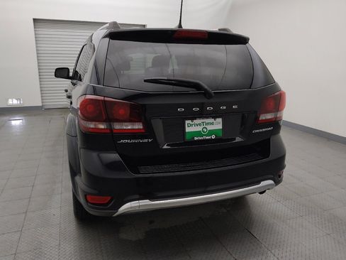 Used 2019 Dodge Journey Crossroad image 6