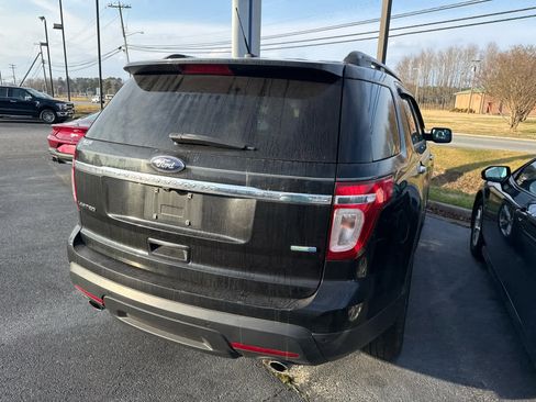 Used 2013 Ford Explorer Limited image 18