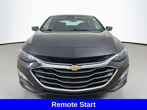 Used 2023 Chevrolet Malibu LT image 2