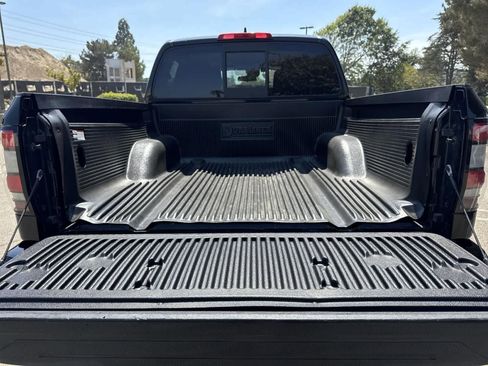 Used 2022 Nissan Frontier SV image 25