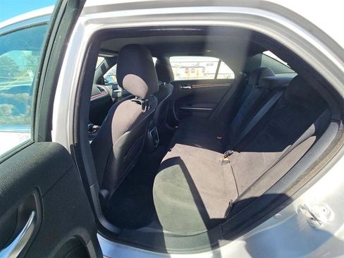 Used 2012 Chrysler 300 image 12