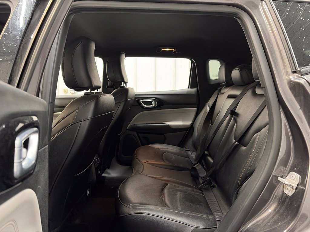 Used 2024 Jeep Compass Limited AWD/4WD image 14