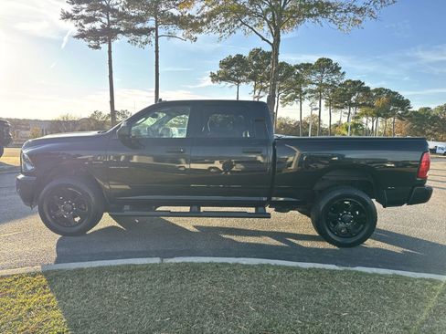 Used 2016 RAM 2500 Big Horn w/ Black Appearance Group image 7