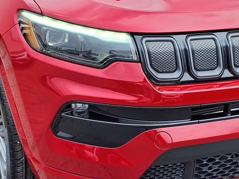 Used 2022 Jeep Compass Limited w/ (RED) Package AWD/4WD image 31