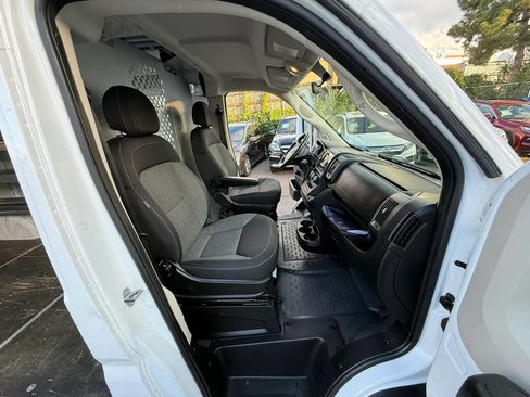 Used 2021 RAM ProMaster 2500 FWD image 17