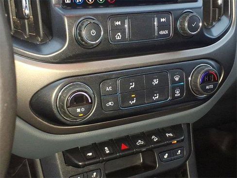 Used 2020 Chevrolet Colorado Z71 image 14