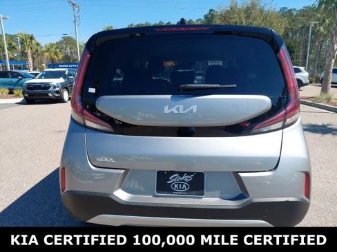 Certified 2025 Kia Soul LX image 6