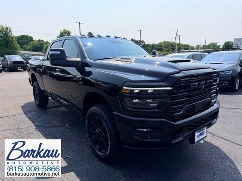 Used 2025 RAM 2500 Laramie AWD/4WD image 1