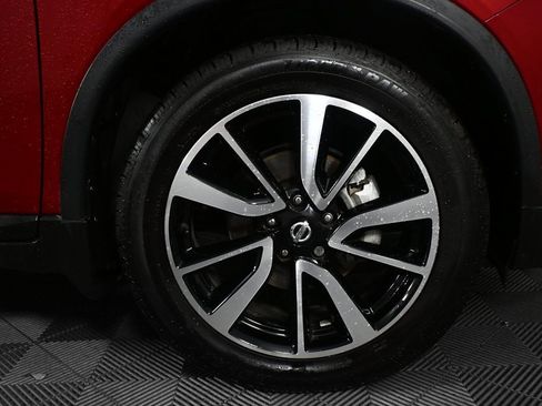 Used 2017 Nissan Rogue SL w/ SL Premium Package image 36