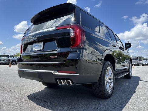 New 2026 GMC Yukon Denali AWD/4WD image 10