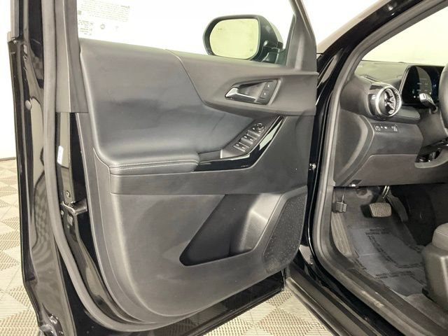 Used 2025 Chevrolet Equinox LT FWD image 11