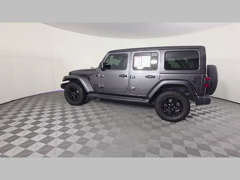 Used 2021 Jeep Wrangler Unlimited Sahara AWD/4WD image 45