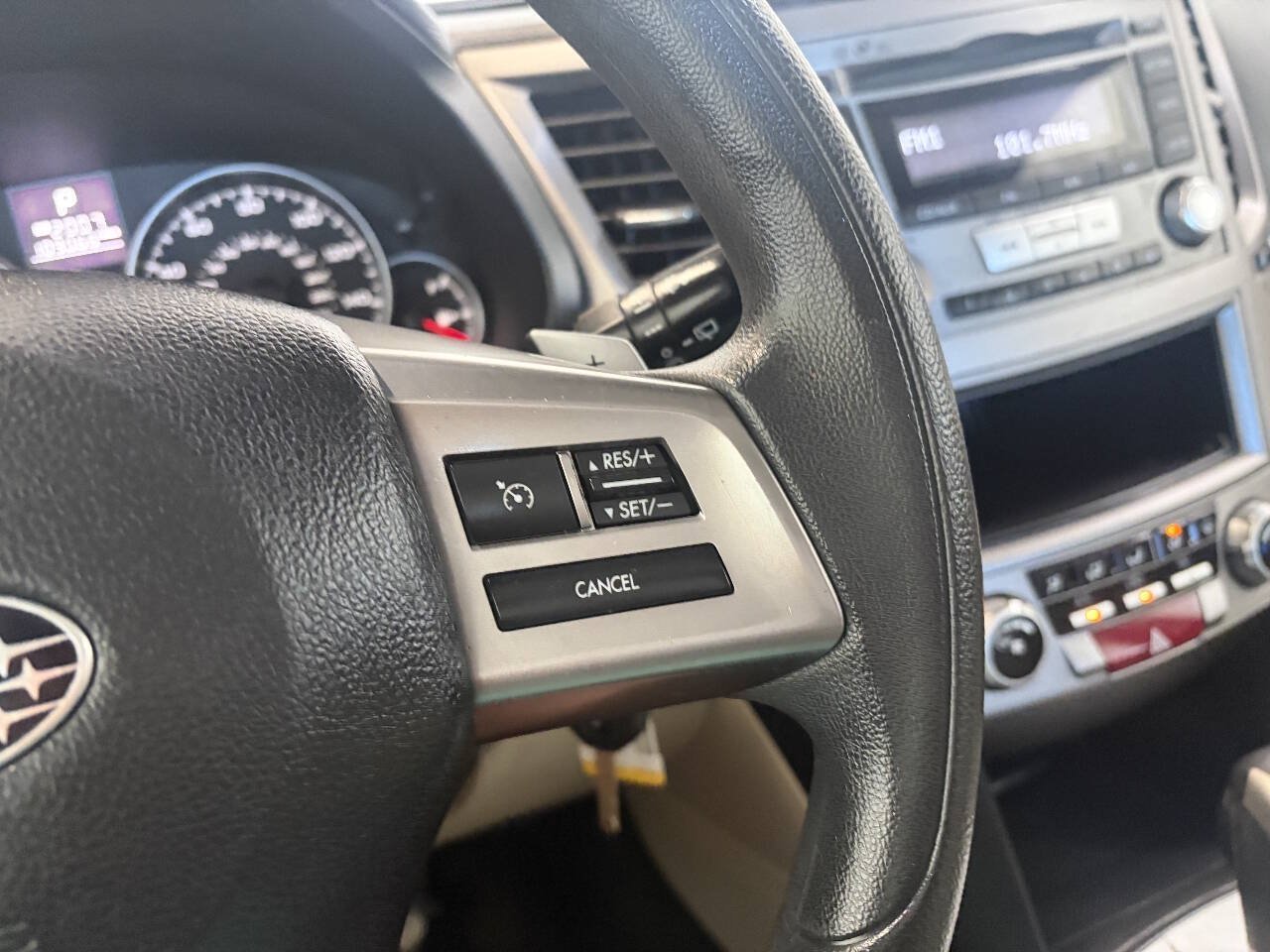 Used 2014 Subaru Outback 2.5i w/ Alloy Wheel Package AWD/4WD image 17