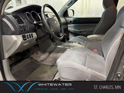 Used 2010 Toyota Tacoma 4x4 Double Cab image 4