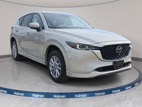 Used 2024 MAZDA CX-5 AWD 2.5 S w/ Select Package image 4