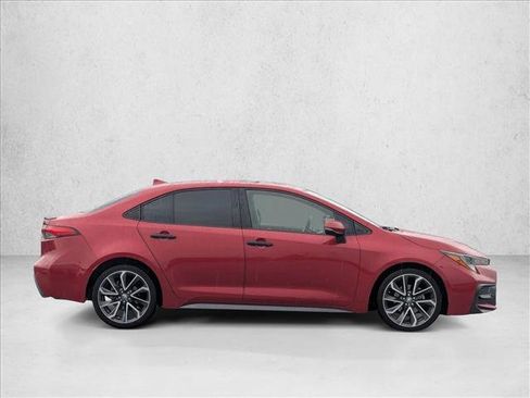 Used 2021 Toyota Corolla XSE image 4