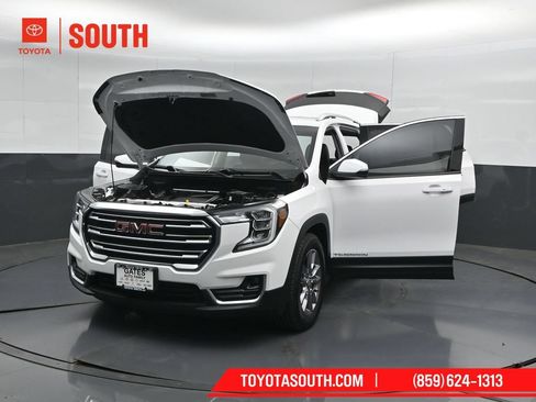 Used 2023 GMC Terrain SLT FWD image 57