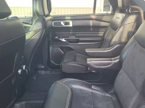 Used 2022 Ford Explorer ST w/ ST Street Pack AWD/4WD image 18