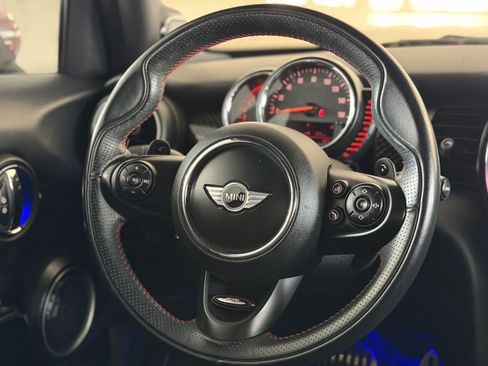 Used 2015 MINI Cooper S FWD image 31