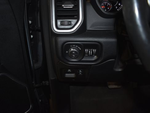 Used 2020 RAM 1500 Laramie image 14