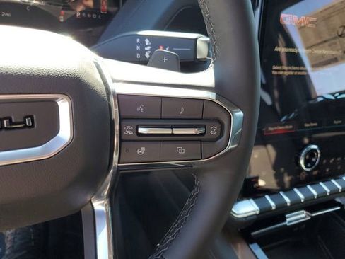 New 2026 GMC Yukon Denali image 27