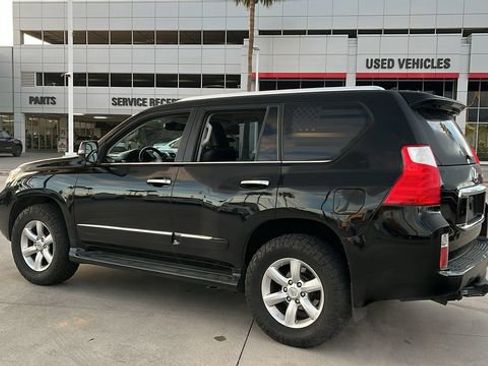 Used 2012 Lexus GX 460 w/ Preferred Accessory Pkg image 4