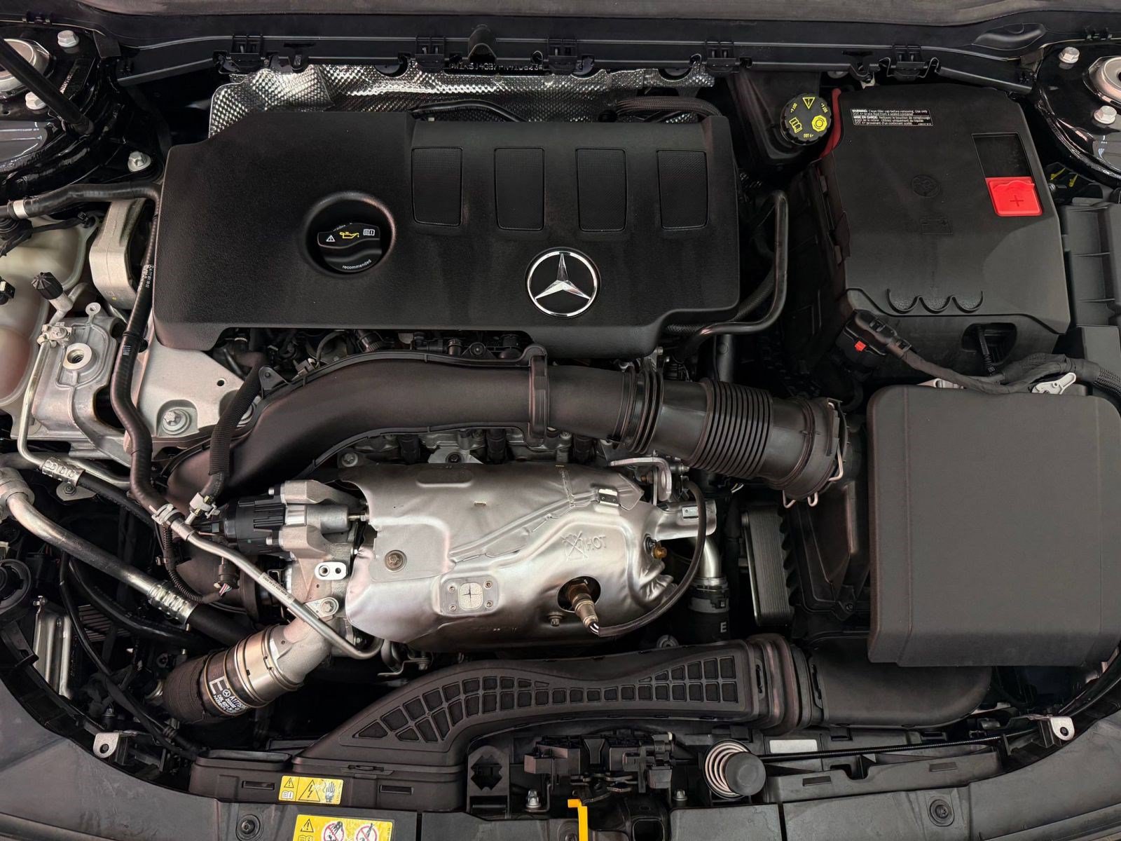Used 2023 Mercedes-Benz CLA 250 image 32