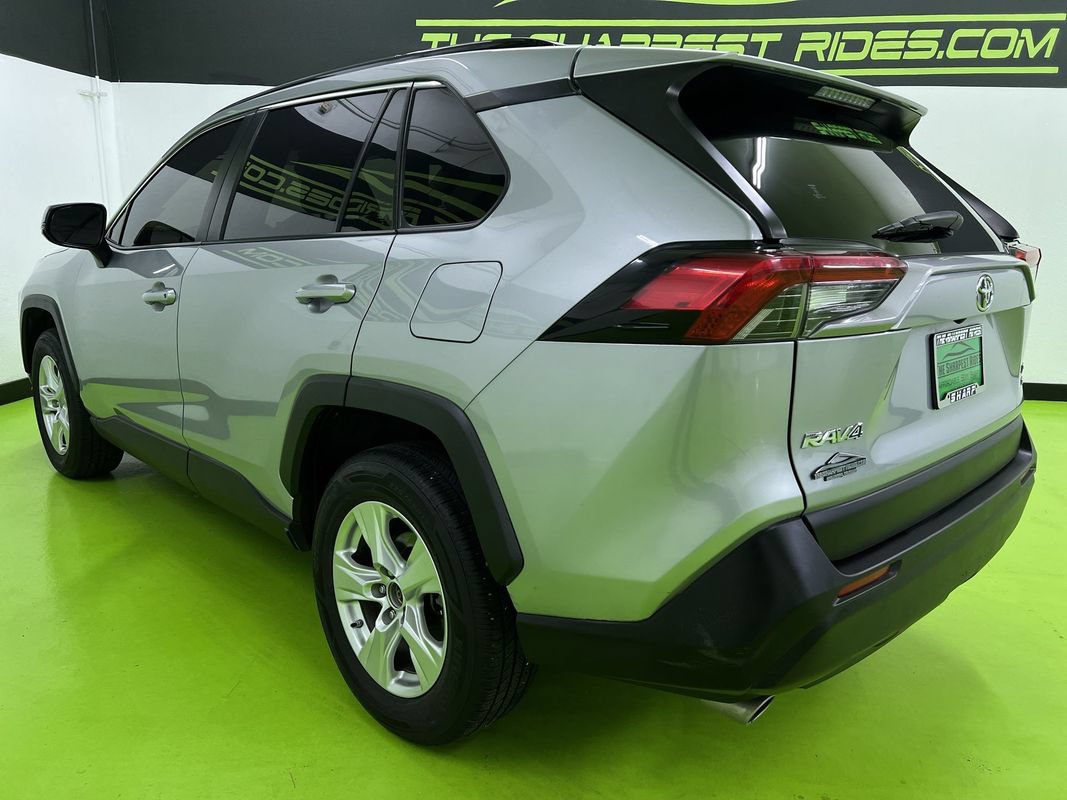 Used 2019 Toyota RAV4 XLE AWD/4WD image 7