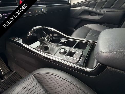 Used 2024 Kia Sorento SX image 3