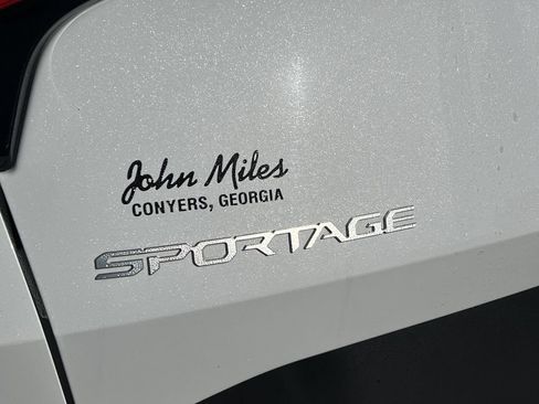 Used 2023 Kia Sportage EX image 24