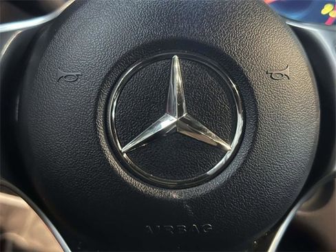 Certified 2022 Mercedes-Benz GLC 300 4MATIC image 17