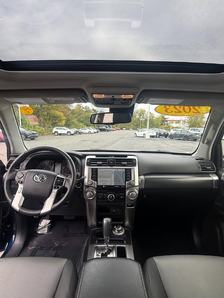 Used 2023 Toyota 4Runner SR5 Premium w/ Moonroof Package AWD/4WD image 33
