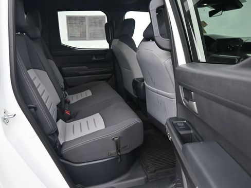 Used 2025 Toyota Tacoma TRD Sport AWD/4WD image 12