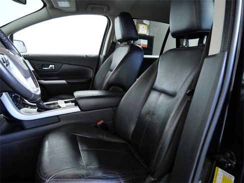 Used 2011 Ford Edge Limited image 17