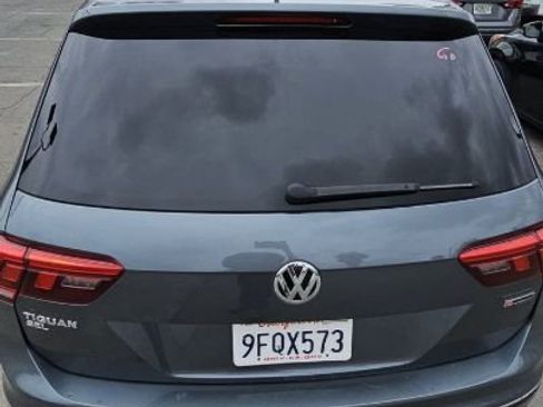 Used 2019 Volkswagen Tiguan SEL Premium R-Line image 6