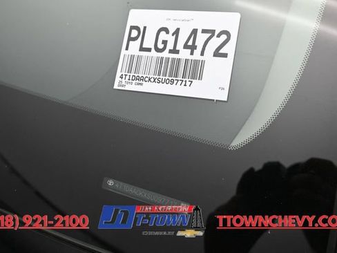 Used 2025 Toyota Camry LE FWD image 38