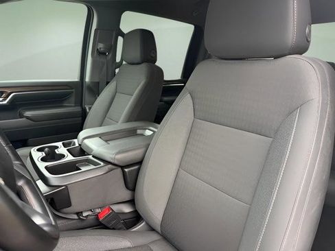 Used 2024 Chevrolet Silverado 2500 LT image 33