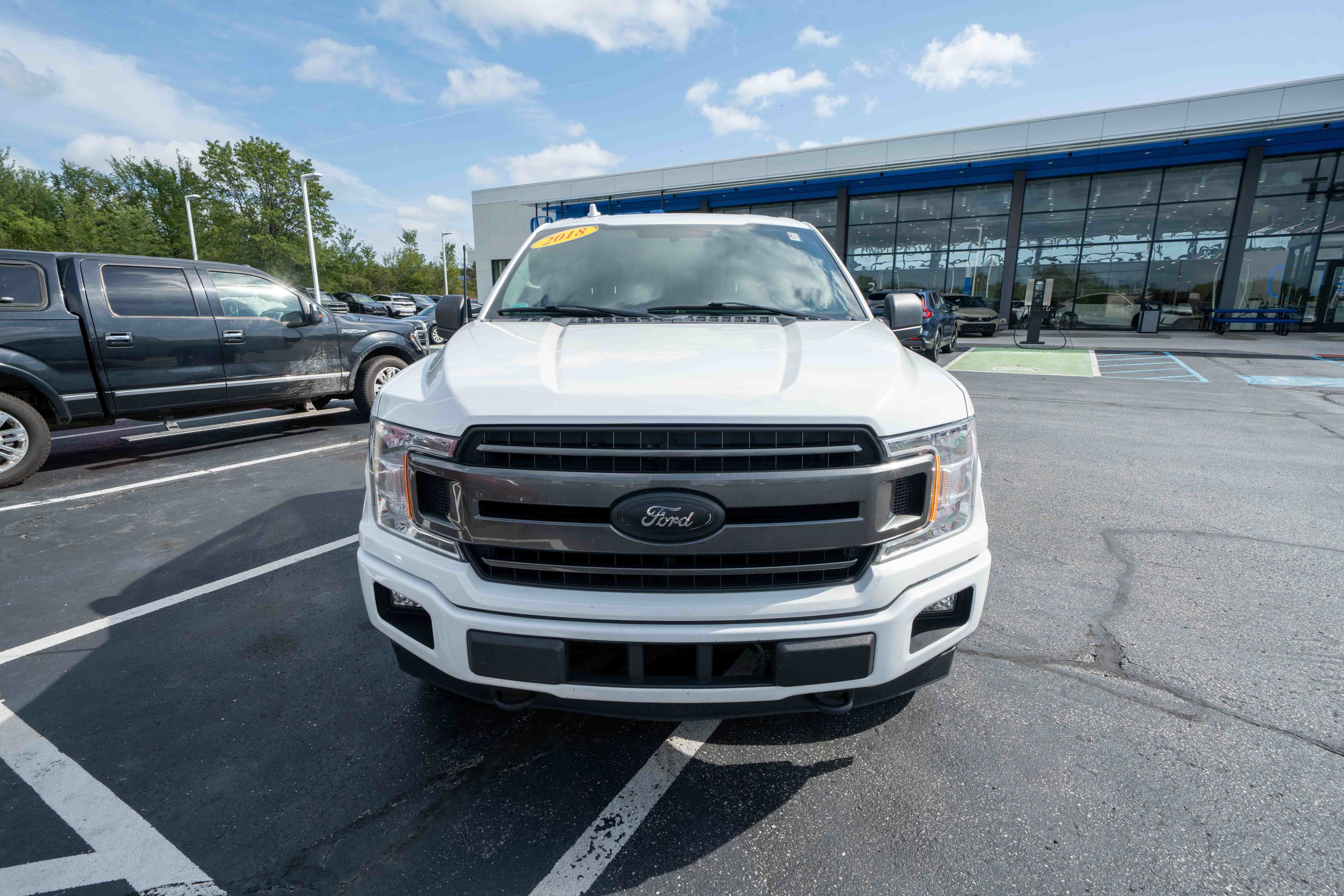 Used 2018 Ford F150 XLT w/ Equipment Group 302A Luxury AWD/4WD image 2
