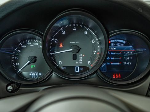 Certified 2026 Porsche Macan AWD/4WD image 29