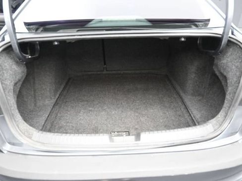 Used 2020 Volkswagen Jetta R-Line FWD image 2