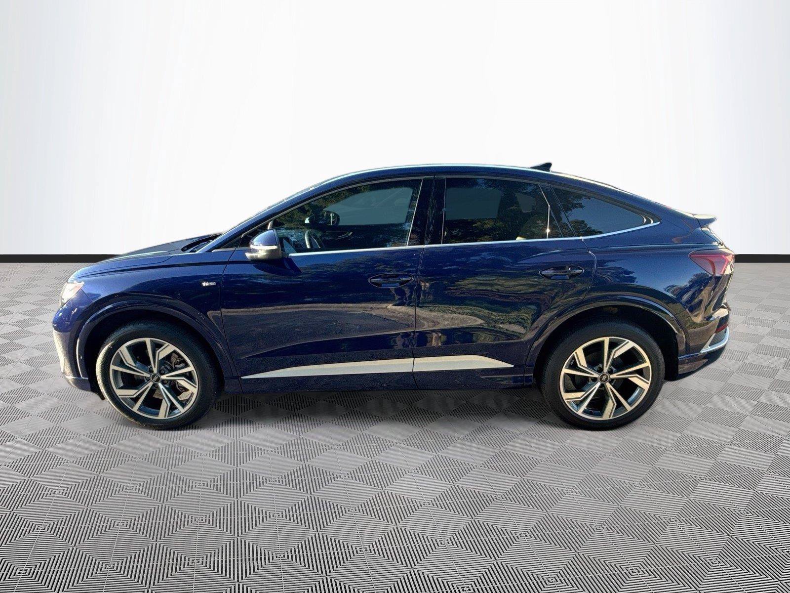 Used 2023 Audi Q4 e-tron Prestige AWD/4WD image 4