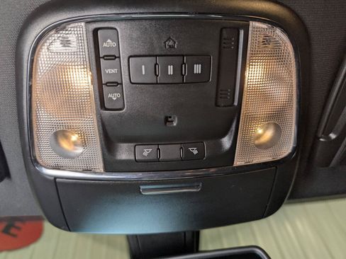Used 2016 Dodge Charger SRT Hellcat w/ Harman/Kardon Audio Group RWD image 37