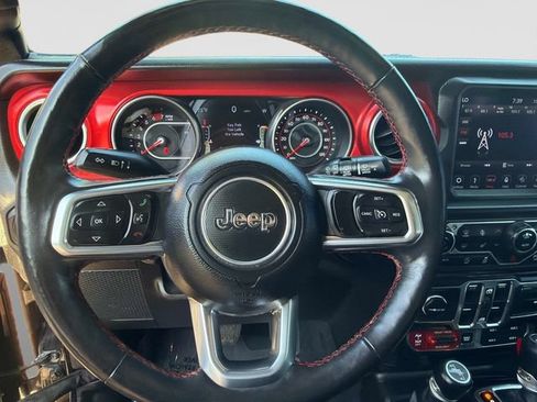 Used 2018 Jeep Wrangler Unlimited Rubicon AWD/4WD image 26