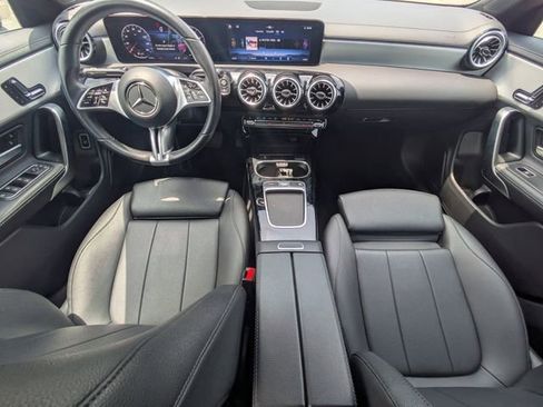 Used 2025 Mercedes-Benz CLA 250 4MATIC image 13