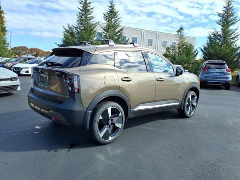 New 2026 Nissan Kicks SR image 3